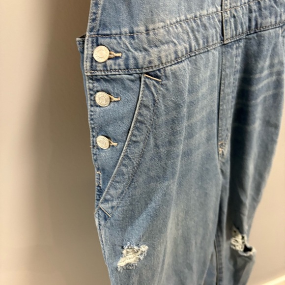 Gap Overalls - Picture 5 of 7